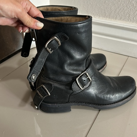 COPY - FRYE mint condition biker ankle boots booties leather - Picture 3 of 5